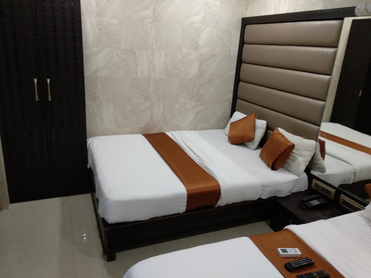 Hotel Karishma Bombaj Zewnętrze zdjęcie