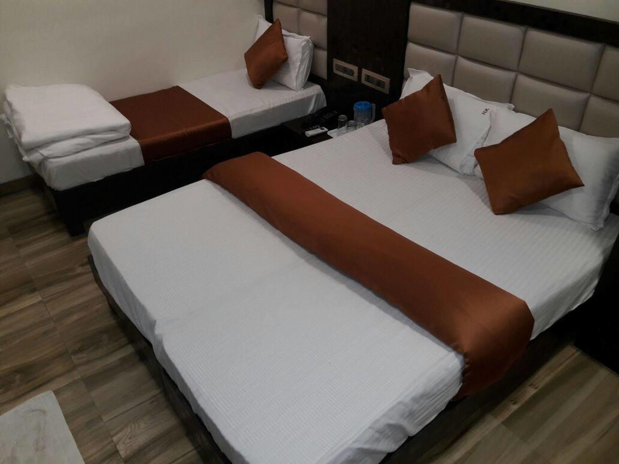 Hotel Karishma Bombaj Zewnętrze zdjęcie